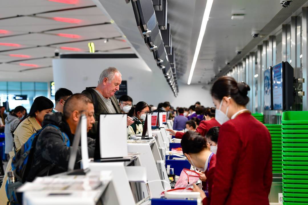 从“蜀道难”到“全球通” 成都持续释放城市开放活力丨成都发展（蜀道通行带来的好处）