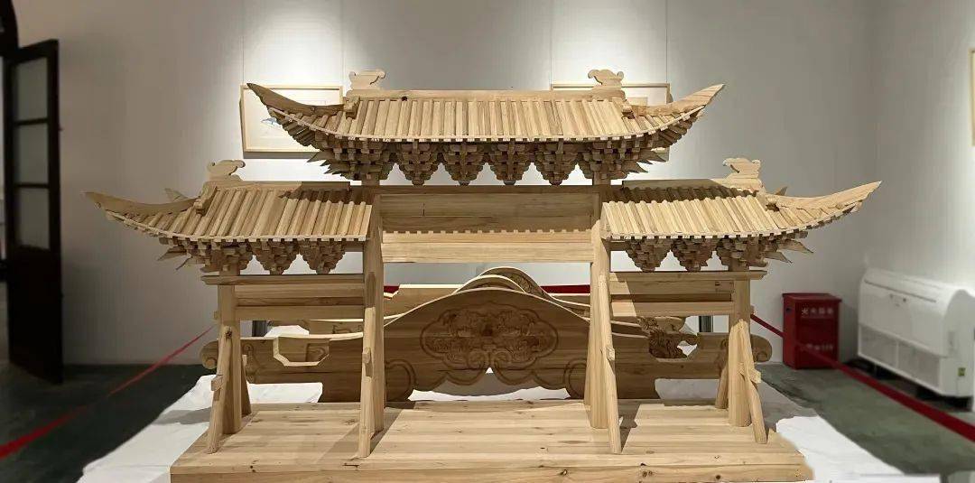 1990年服役于中国人民解放军32412部队.