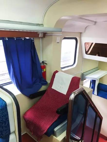 双层列车!_客车_车底_小伙伴