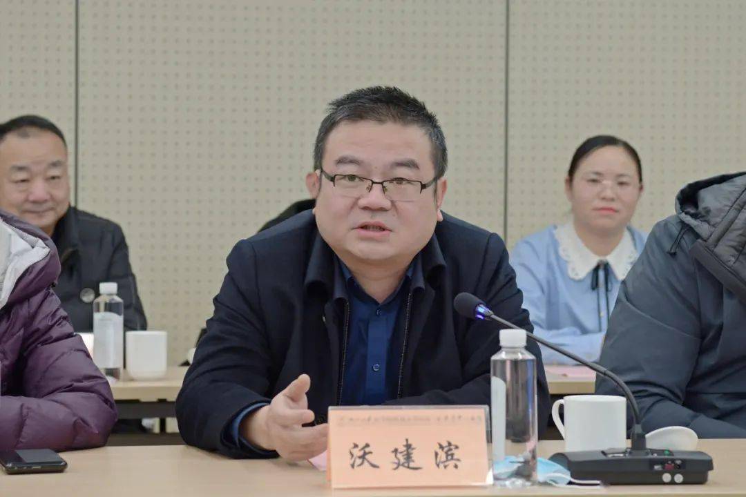 新疆温宿县卫生健康系统考察组到金华市中心医院考察交流