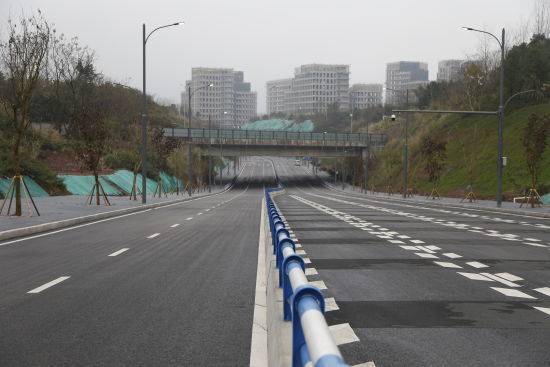 重慶兩江新區禮嘉片區白雲路西段道路通車_建設_工程