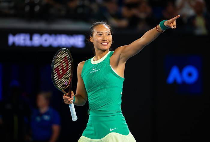 挺进澳网女单决赛!郑钦文再创职业生涯最好成绩_比赛_破发_李娜