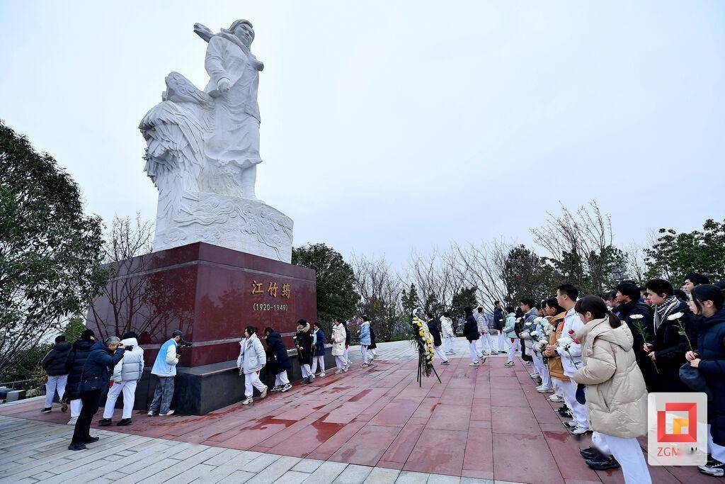 中國人民大學附屬中學開展