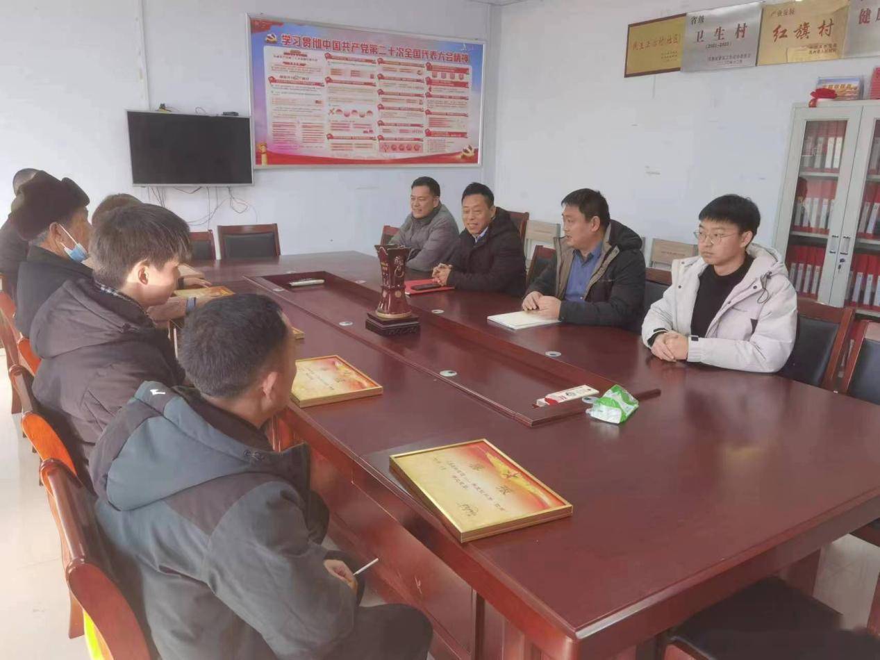 1月25日,禹州市张得镇退役军人服务站一行,为在部队荣立三等功的高