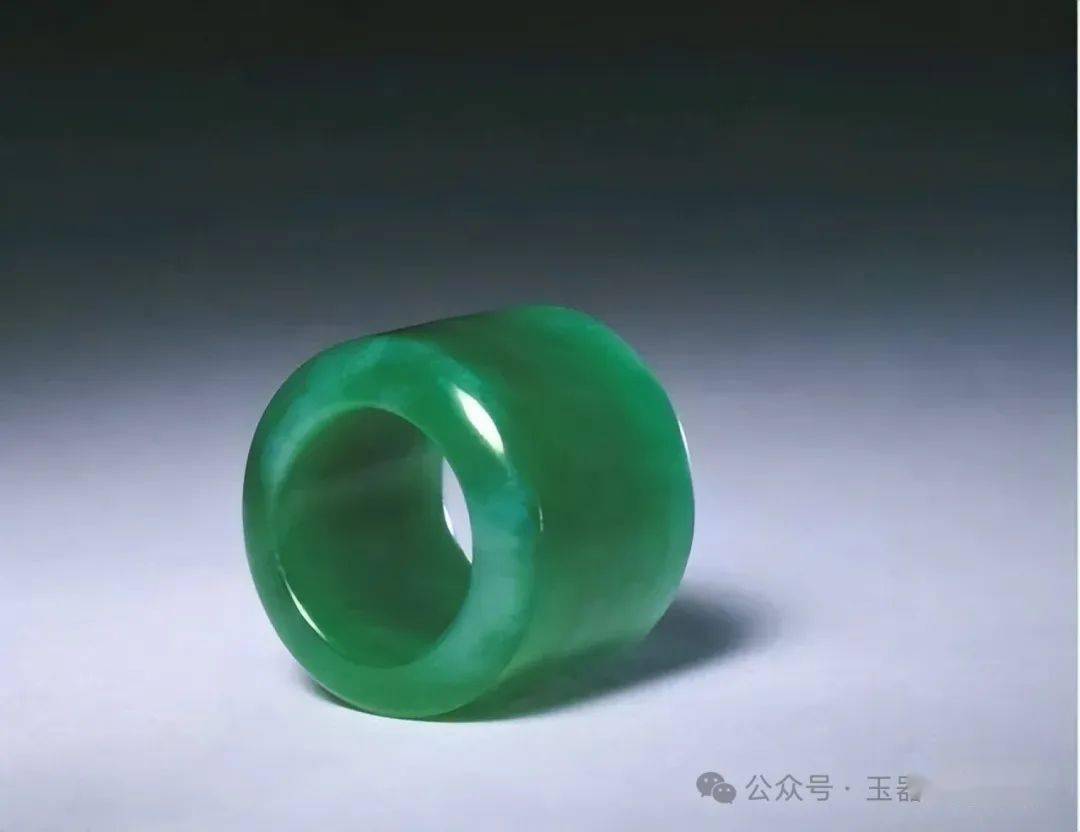 小小玉扳指都玩不起了 !_乾隆_剔红_皇帝