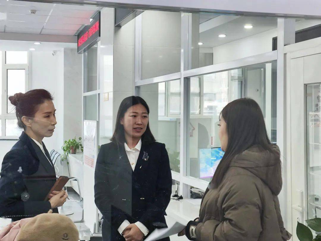 辉南县委副书记,县长苏新杰接待来访群众_法治_信访部门_责任