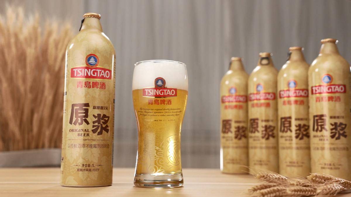 青岛啤酒白啤,全麦酿造,原酿花香,牛奶般丝滑的口感,你的新年美学,第