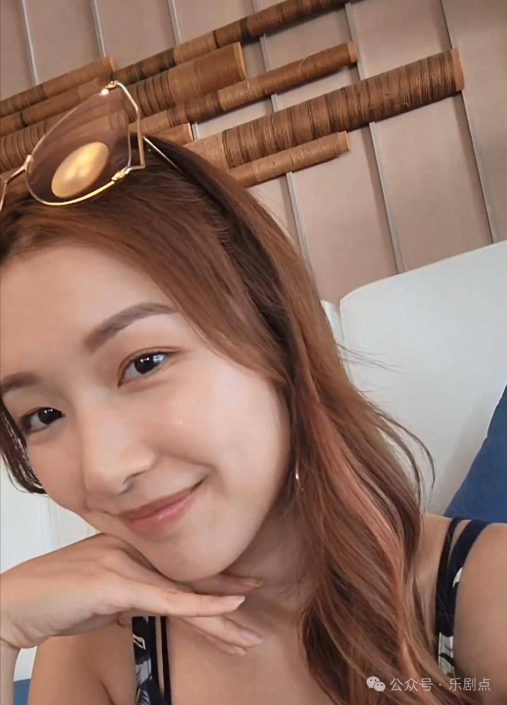 港姐郭嘉文twins演唱会痛哭流涕,疑触景伤情,歌词成真实写照?