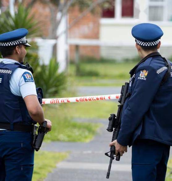 "去食品银行讨吃的",新西兰警察这么惨?