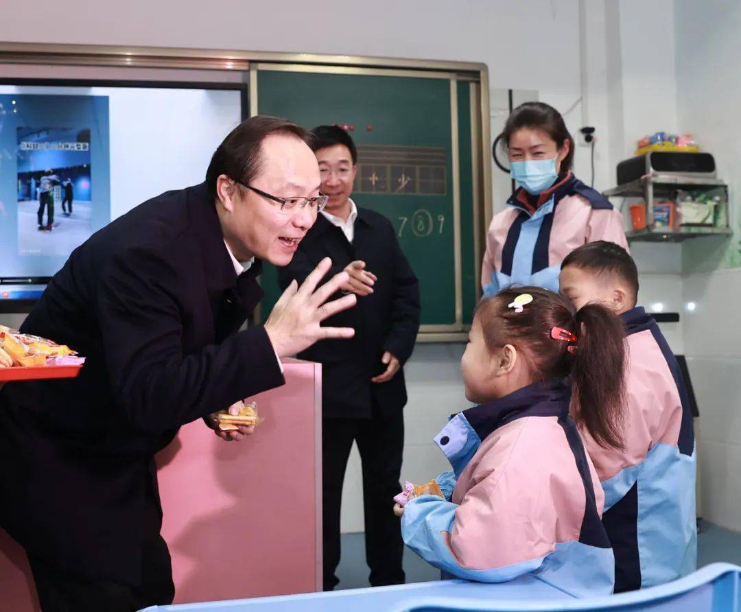 王亚联率队开展节前走访慰问活动_吉安_发展_祝福