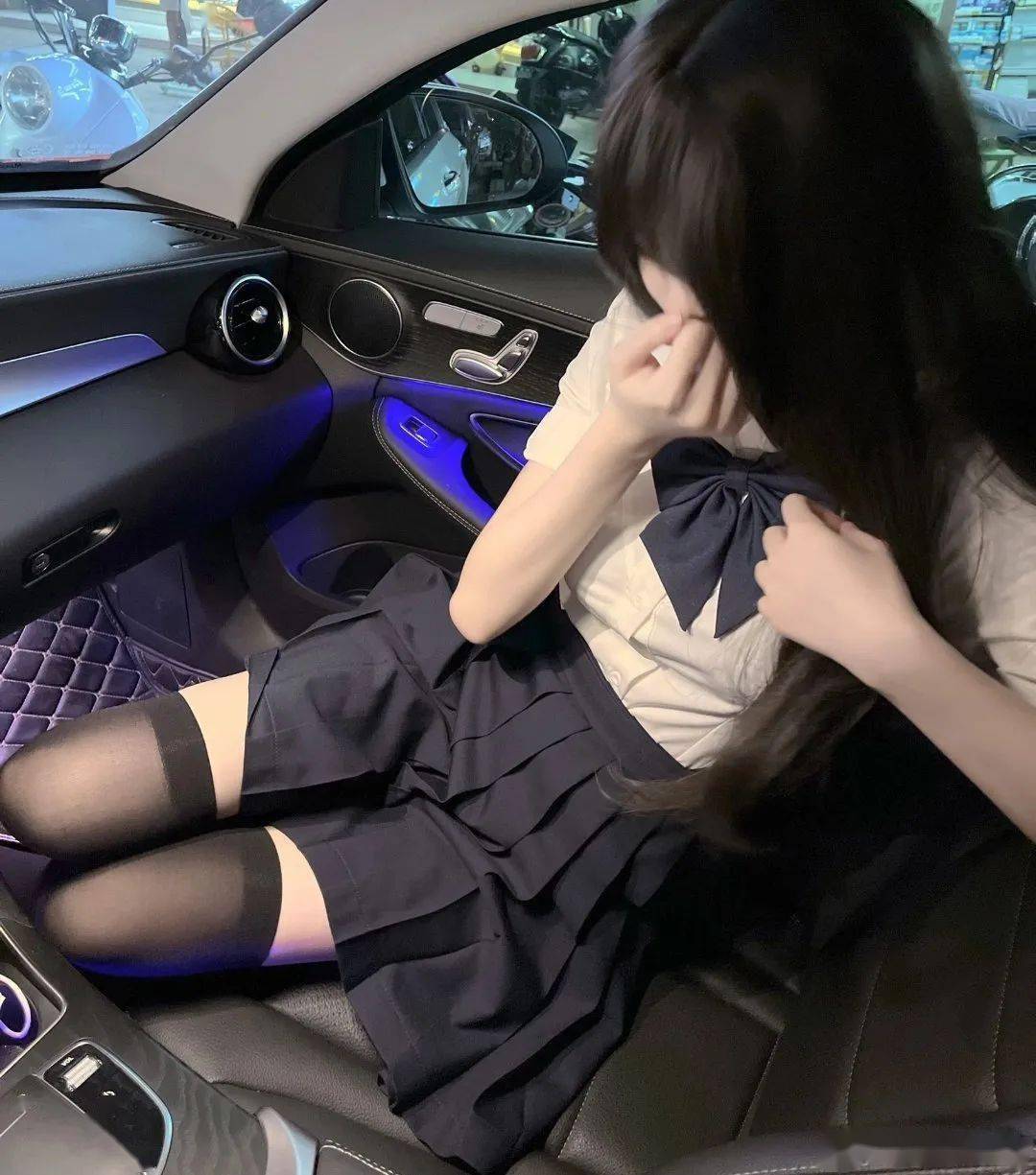 jk丨车里的小姐姐还有点害羞