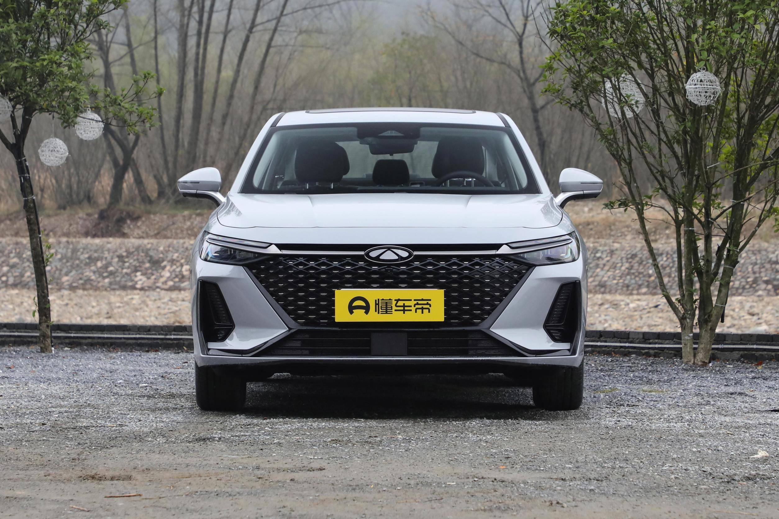 99万起,纯电续航最高106公里,奇瑞风云a8值不值得购买?