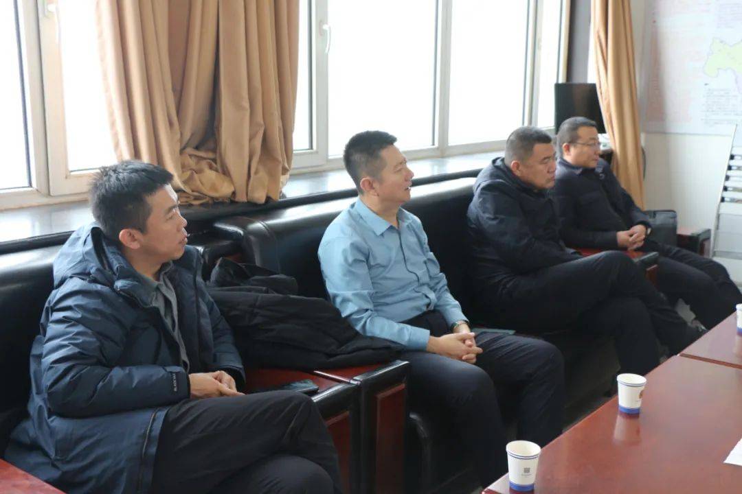 【聚焦】准格尔旗人民政府副旗长刘玉成带队检查春节前市场安全工作