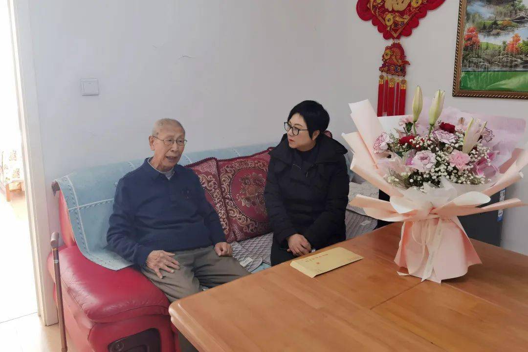 市司法局开展新春"送温暖"系列走访慰问活动_工作_姜勇智_干警