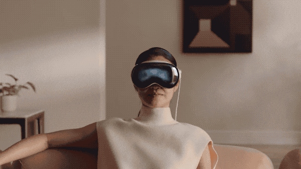 首次公开戴上 vision pro 的库克,揭秘了所有评测都没提到的这些细节