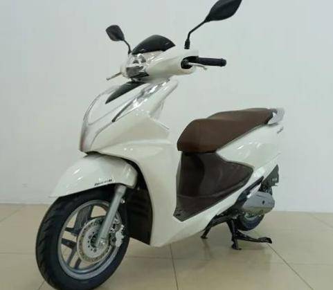 本田即将发布全新款125踏板车.