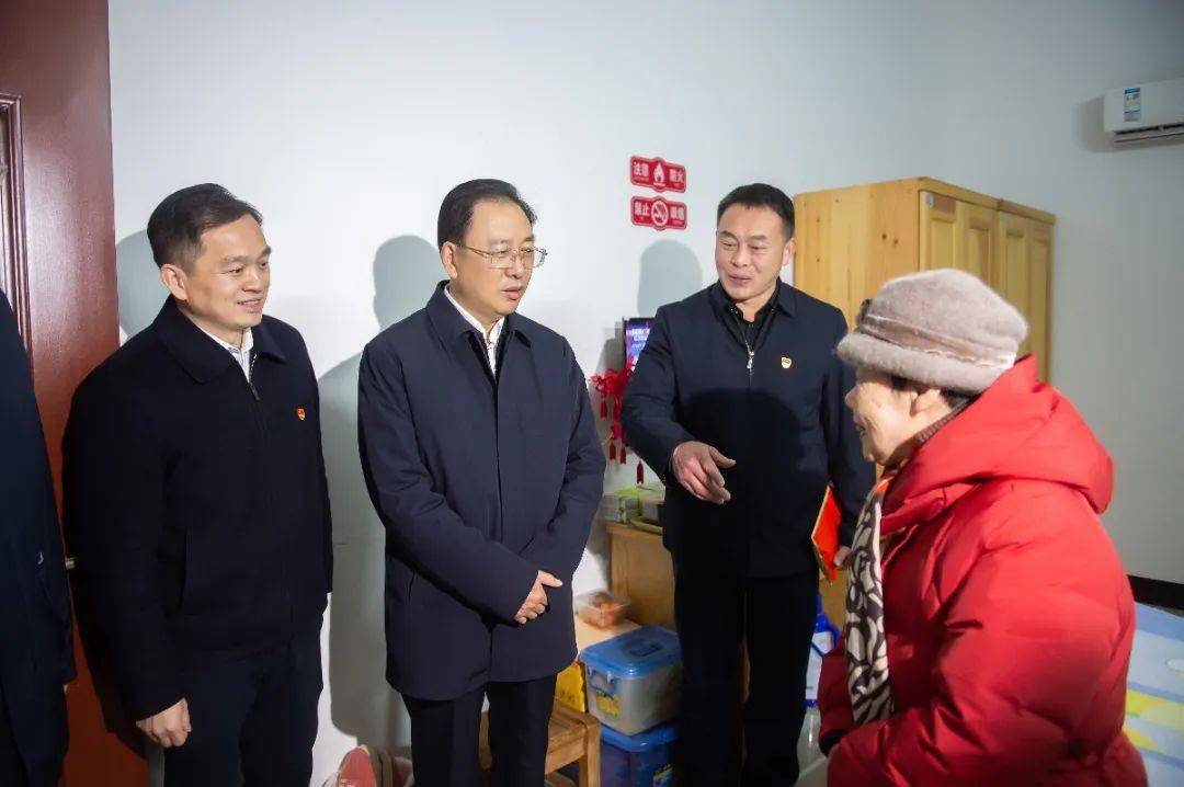 谭勇开展春节前走访慰问活动_新区_湘江_长沙