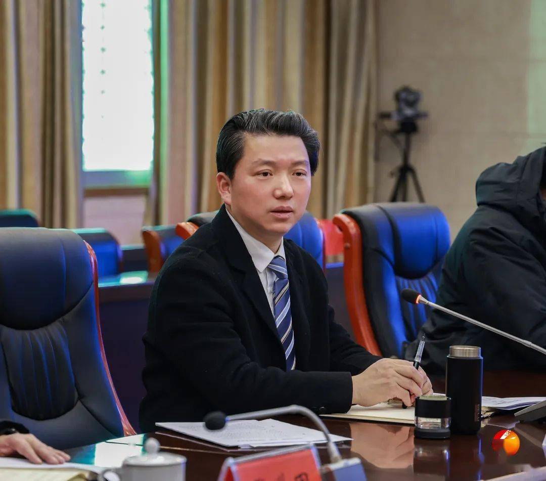 花垣县举行2023年度领导干部荣誉退休仪式_发展_廖良辉_全县