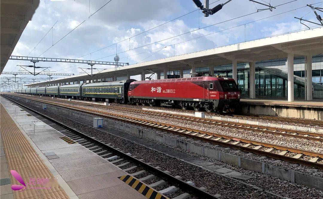 红河州各主要车站客流高位运行,铁路运力供给充足稳定