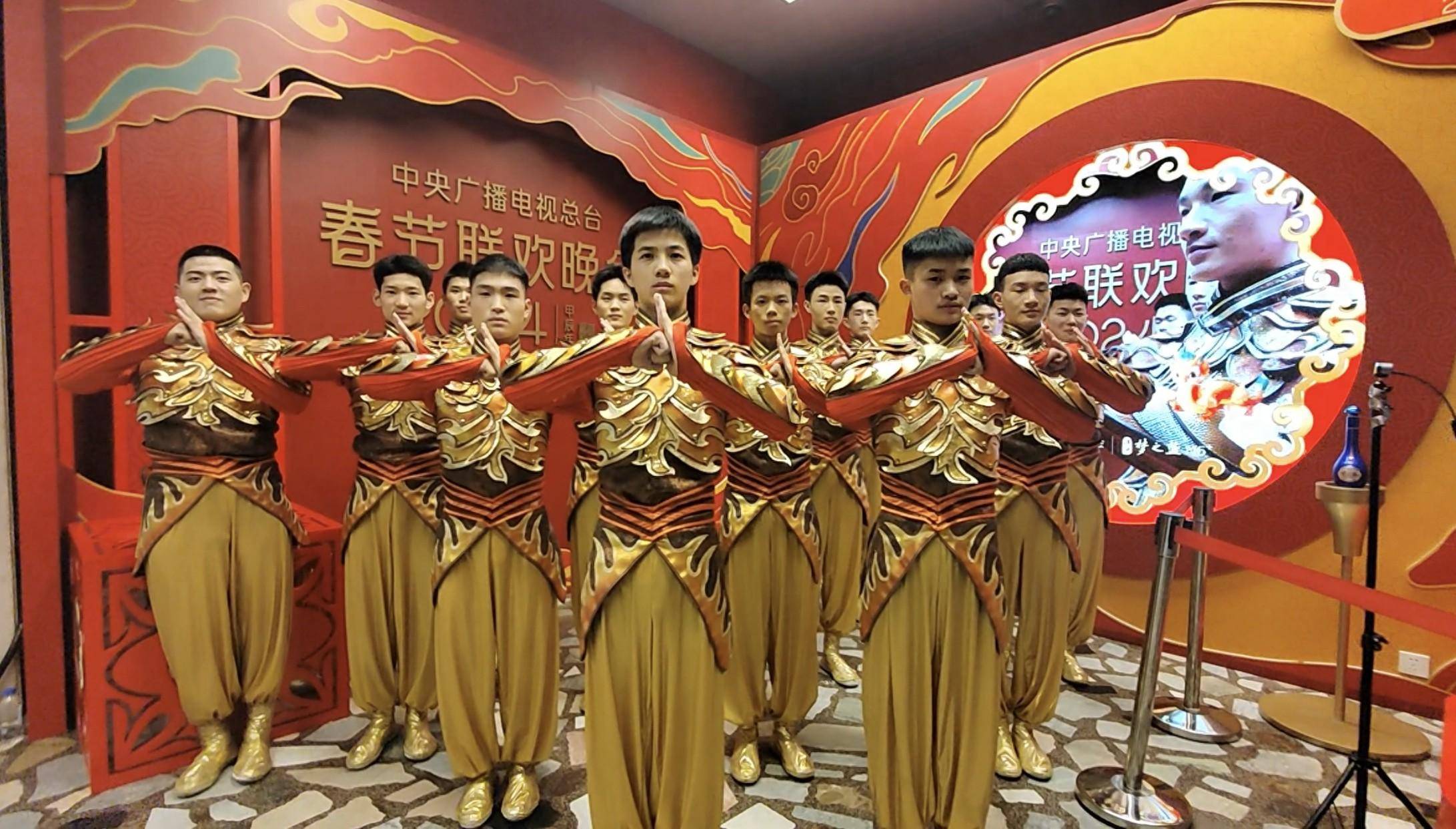 央视春晚完成第四次彩排 除夕夜,看功夫小子与龙共“武”_节目_演出_武术