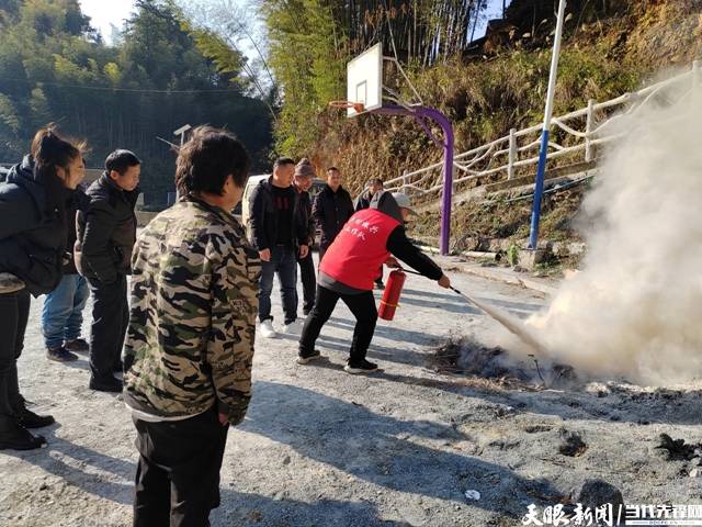 榕江县开发499名村级应急消防员公益性岗位 破解基层消防监管“缺位”