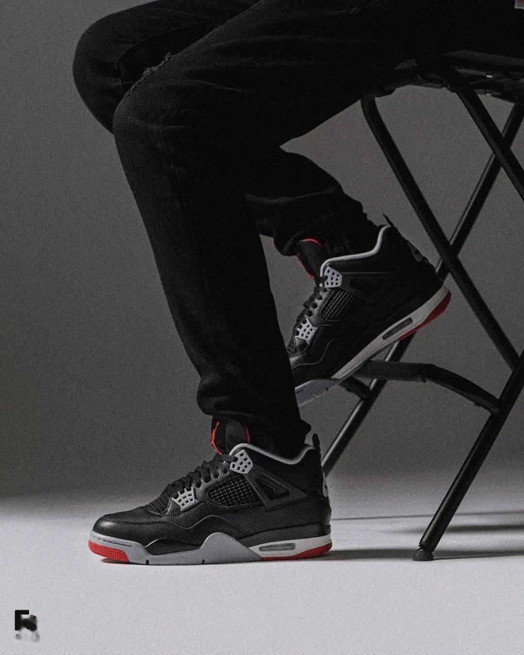 黑红aj4 居然都这价了!国区刚刚上线,货量曝光!_nike_元年_荔枝