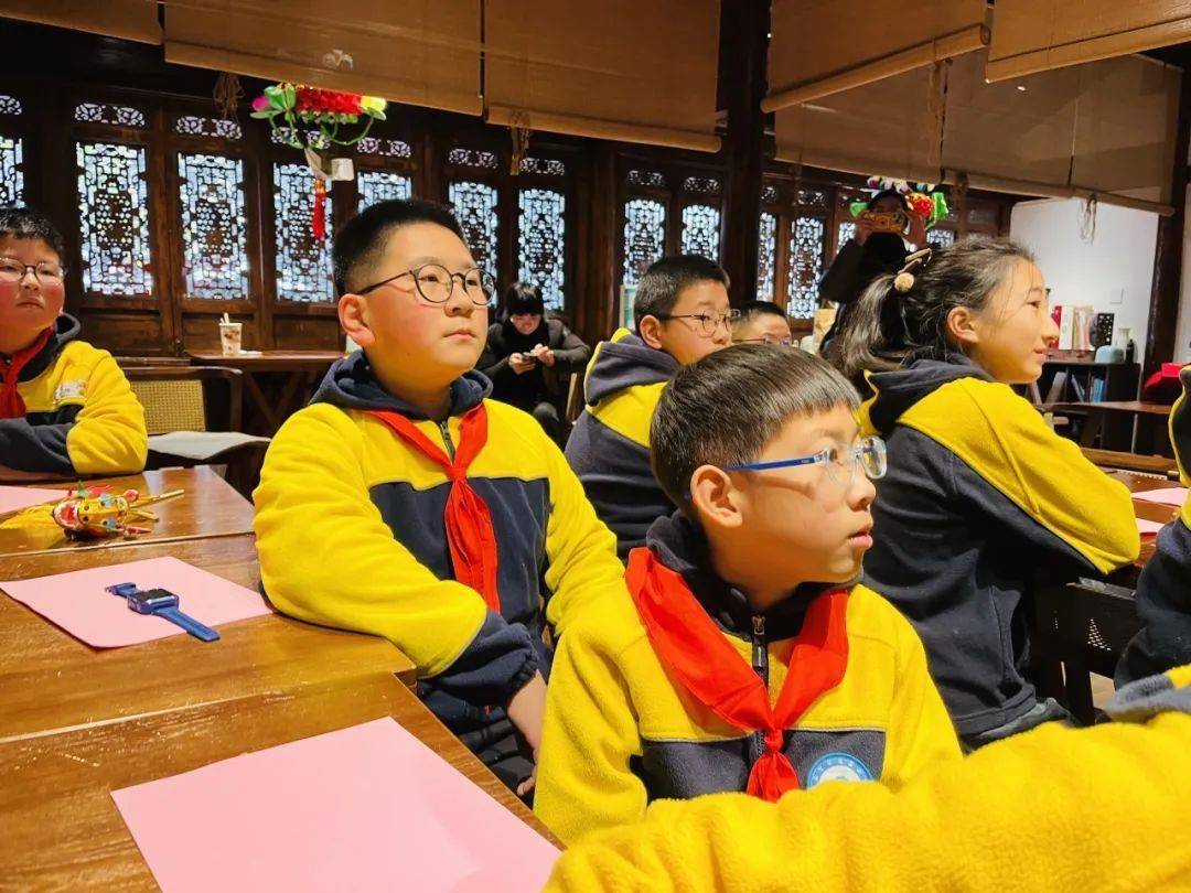 【红领巾寻访新闻报道】南京市海英小学2018级六一中队 远航小队