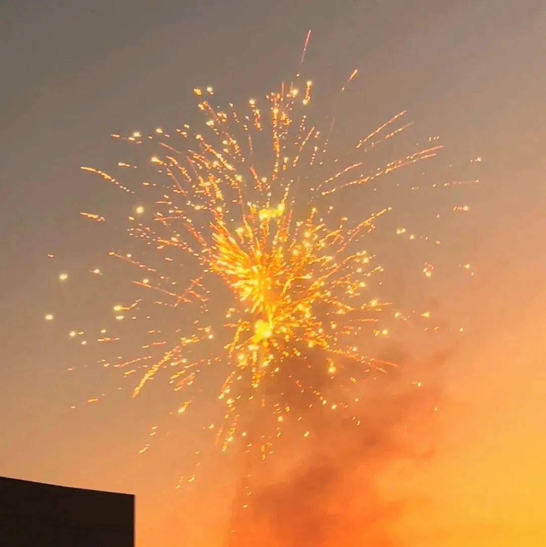 背景图 | 期待已久的超绝背景图