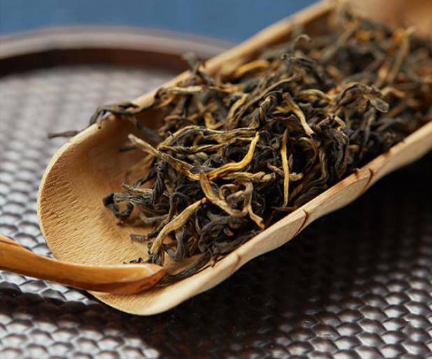 峨眉高山黄金白露红茶,细嫩芽头,茶香浓醇,新年喝好茶!