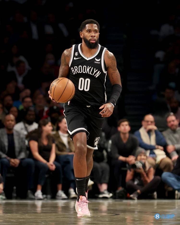 罗伊斯-奥尼尔前三节5中0末节三分7中5 拿到15分_篮网_篮板_直播