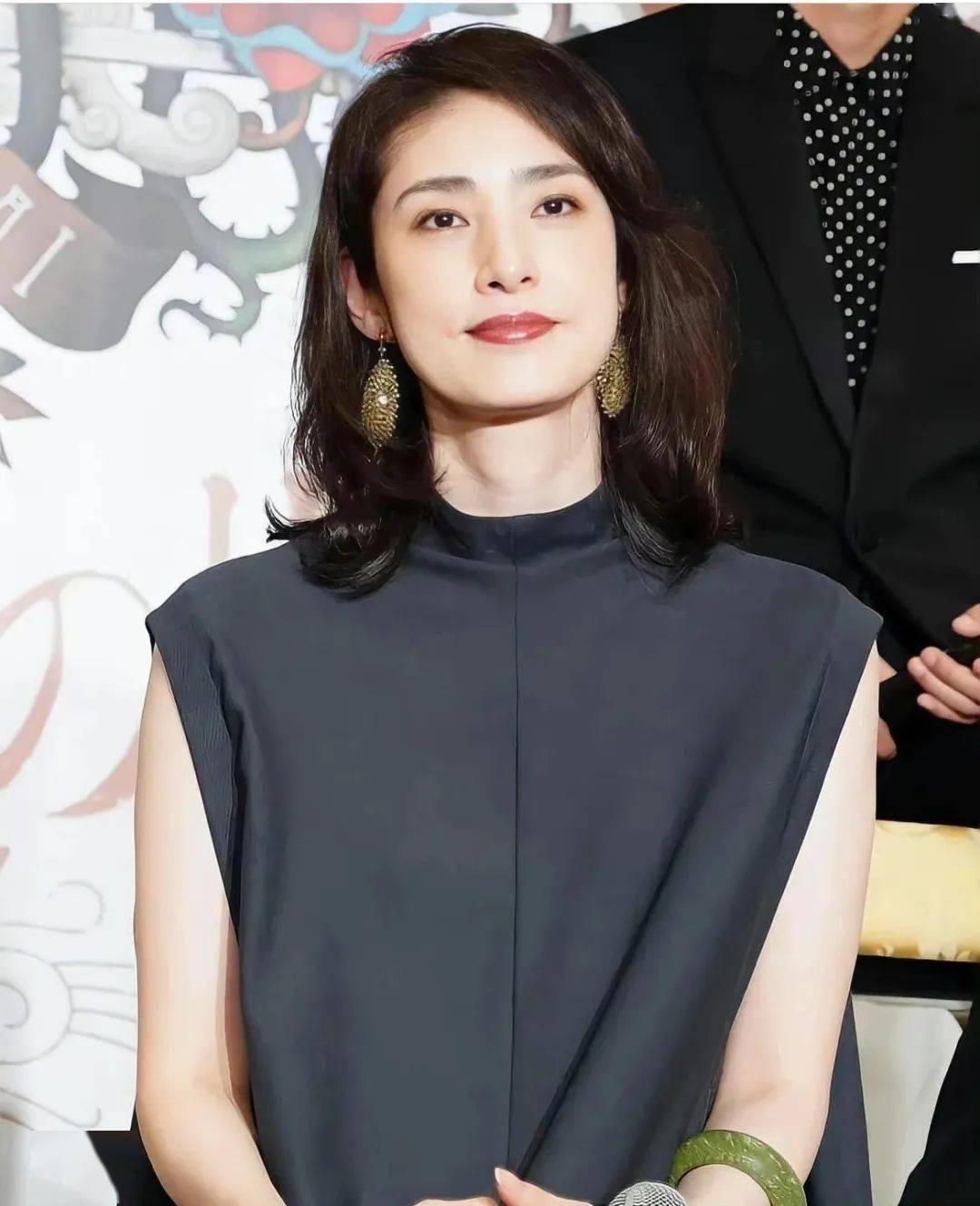 天海_角色_女性