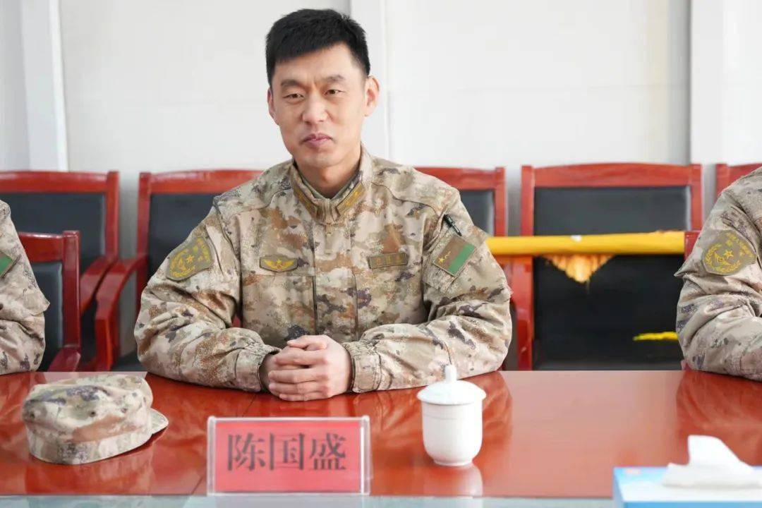 锦旗彰显心意 责任激励前行——中国人民解放军71901部队向聊城市第四