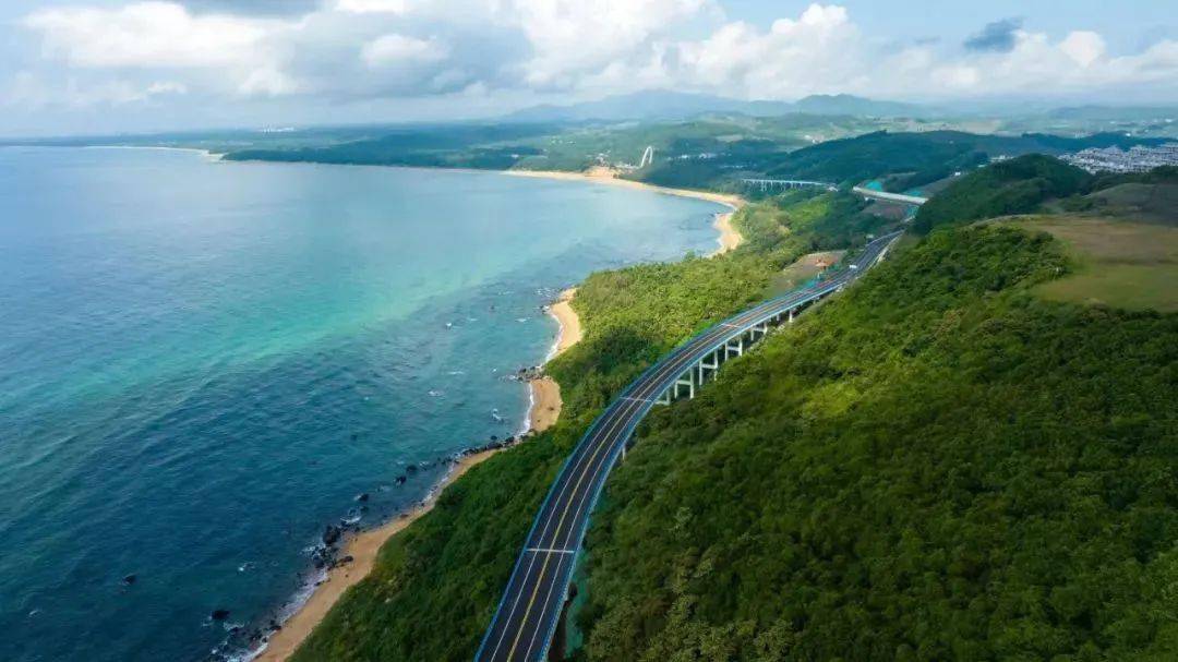 海南万宁开通免费摆渡车 保障热门景区景点春节假期出行畅通