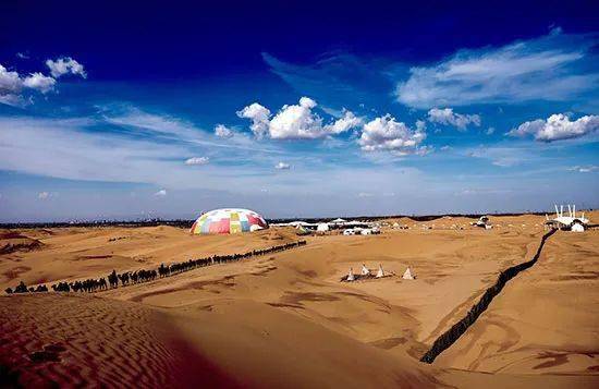 景点名称:内蒙古鄂尔多斯响沙湾旅游景区地理位置:内蒙古鄂尔多斯市