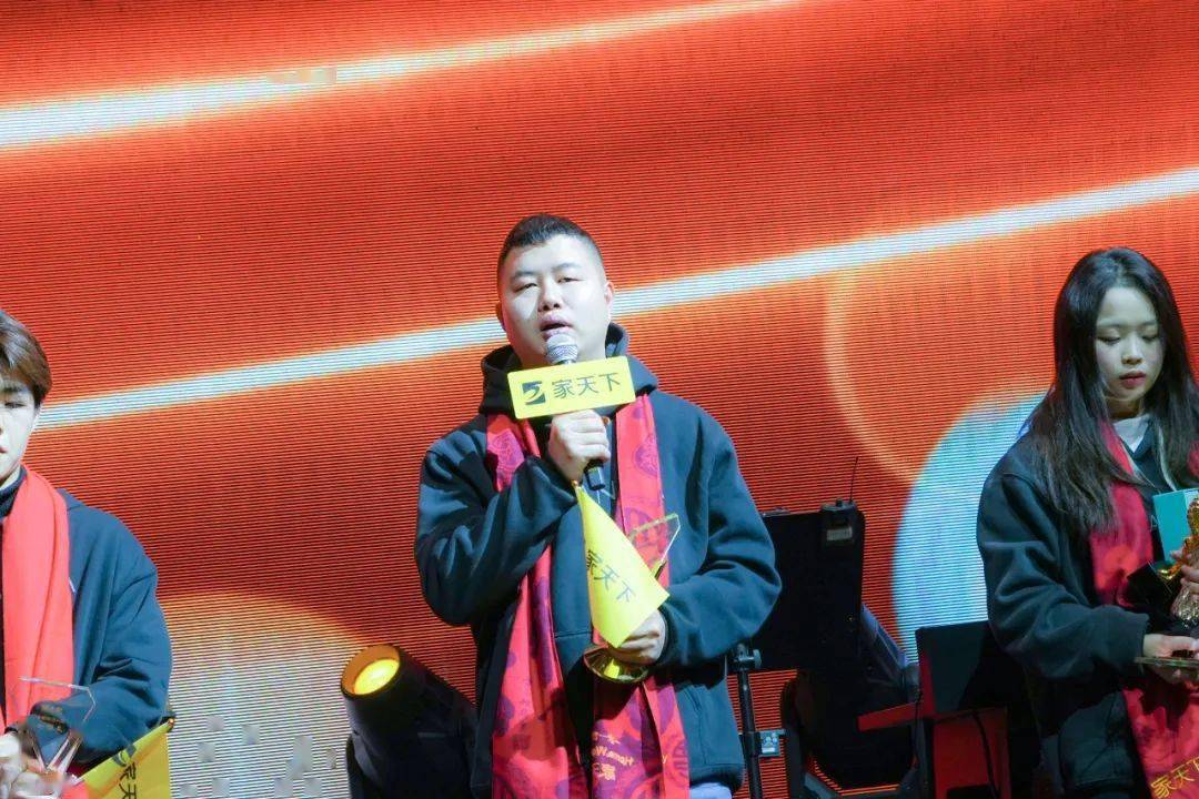 个人租赁十大战神第四名:金融街店a组刘郁文年度个人租赁十大战神第五