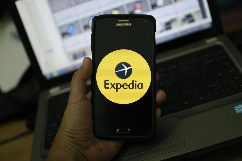 expedia发财报换ceo:年收入涨10%净利润却飙升127%,将