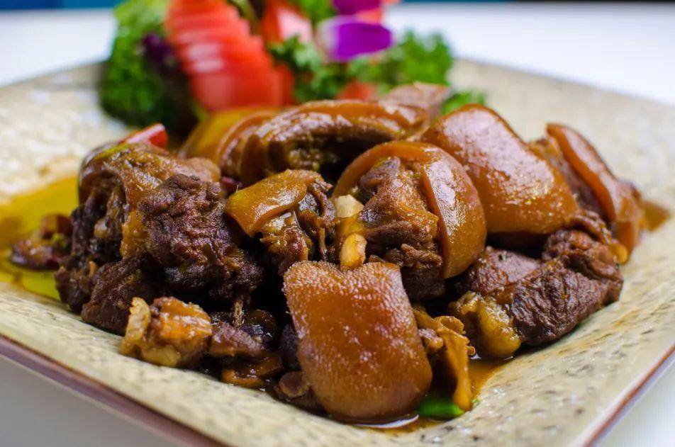 崇明人,哪道菜会出现在你家的年夜饭菜单里?_白斩鸡_寓意_蒸糕