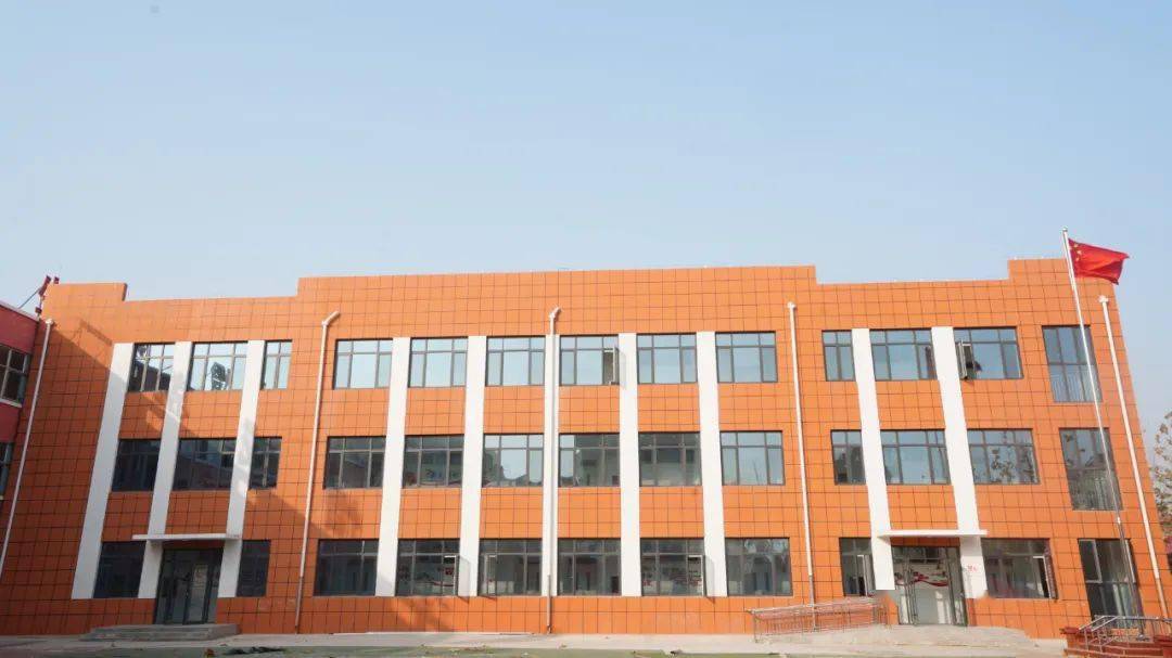 扩建第一小学实验楼,新建第四小学,"互联网 明厨亮灶"工程,如期完成