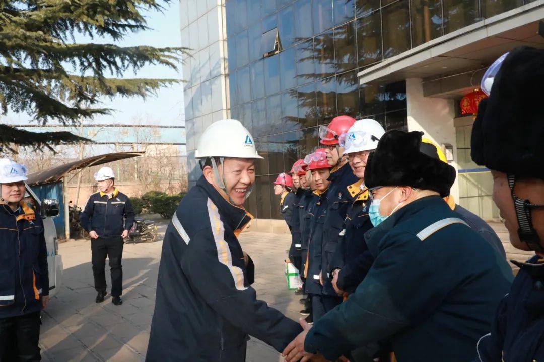 【新春走基层|公司领导春节期间慰问坚守一线员工】