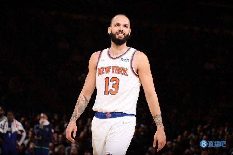 吧2月10日讯 此前尼克斯和活塞完成交易,球队把富尼耶,格莱姆斯,弗林