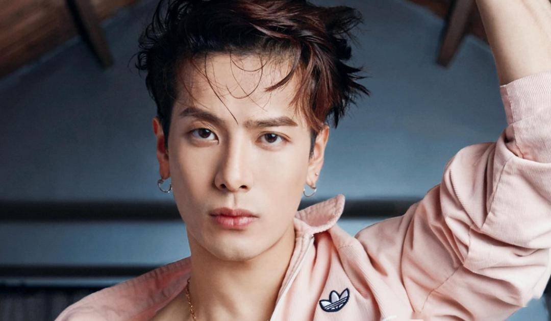 王嘉尔金智秀公开恋情?龚俊后劲不足?陈意涵出轨?刘宇宁搭上刘亦菲?