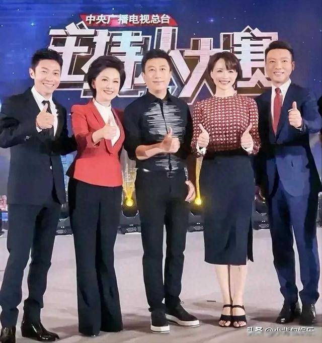 五位央视主持人撒贝宁,1976年,身高172cm海