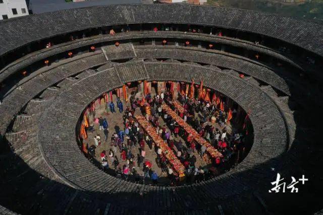 直击大埔花萼楼大年初三祈福活动_村民_仪式_进群