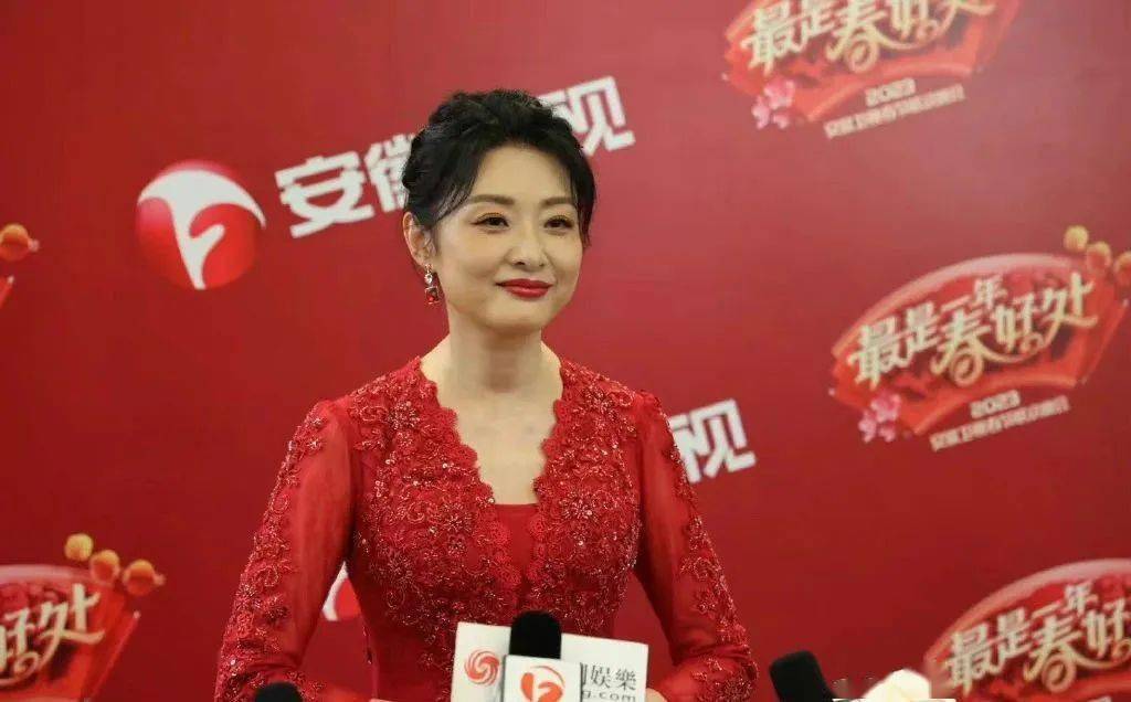 她是主持春晚次数最多的女主持人:"魔童哪吒"的还原度太高了周涛回归