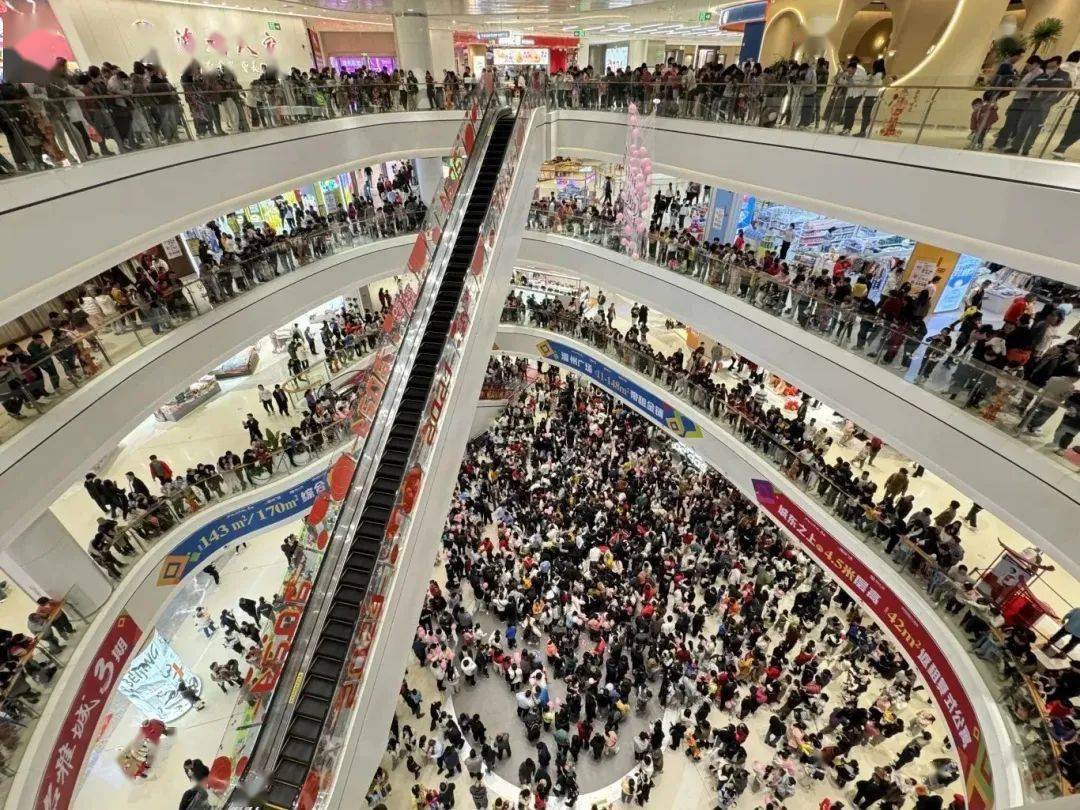 突破152万人次! 2024年春节档这个广场客流抢鲜曝光!