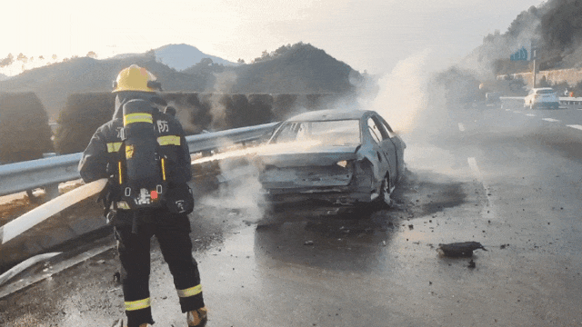 春节返程必看!_安远_事故_小车