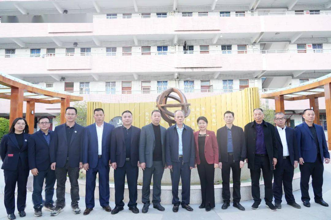 林传生对朱孟依先生家族一直以来对东留中学建设,发展的特别关心厚爱