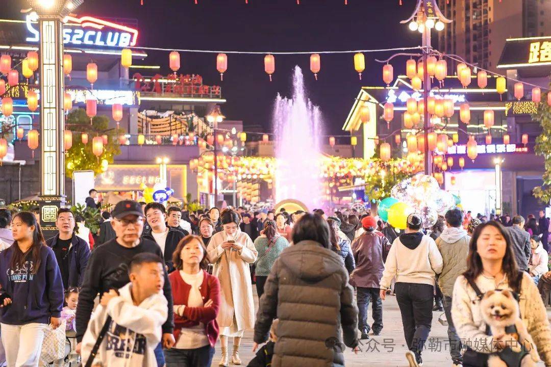 弥勒过年夜市火爆!"灰堆酒"接着约起～_美食_文昌街