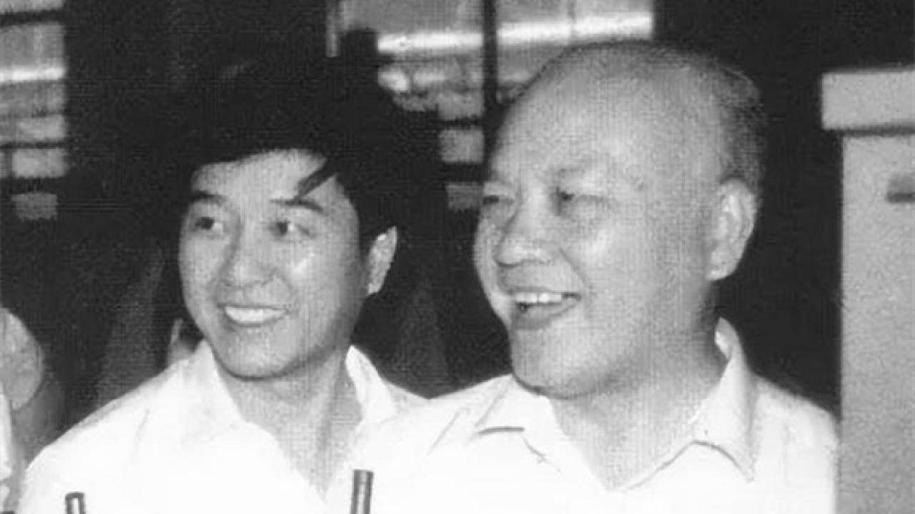 张金龙吓得要命,便一五一十的回答.