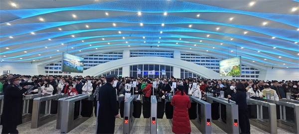 连云港站春运多项措施保通畅,保安全_旅客_候车室_服务